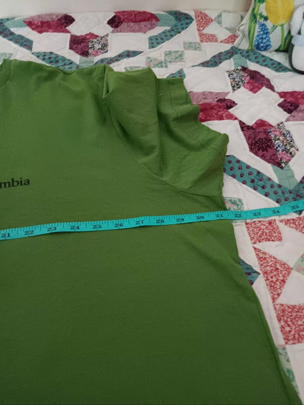 Columbia T-Shirt - Picture 4 of 10